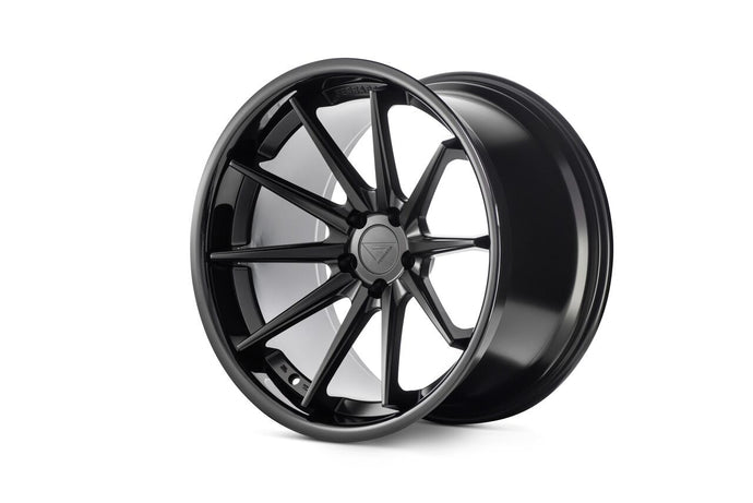 Ferrada FR4 Matte Black with Gloss Black Lip